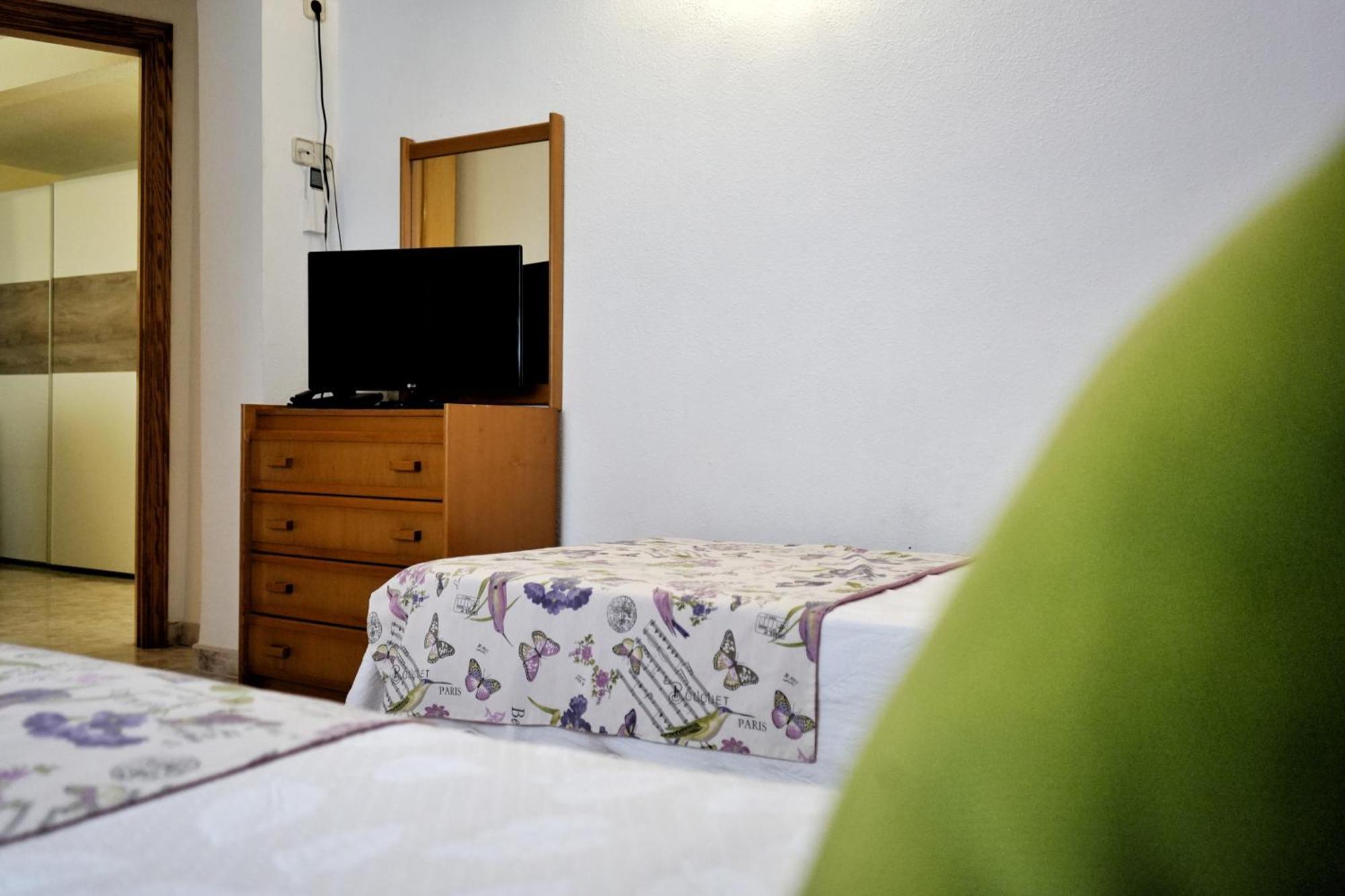 Hostal Mainz Piedralaves Extérieur photo